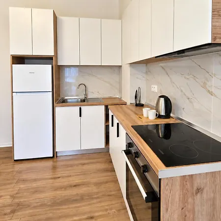 Livia Luxury Apartamento Kamez